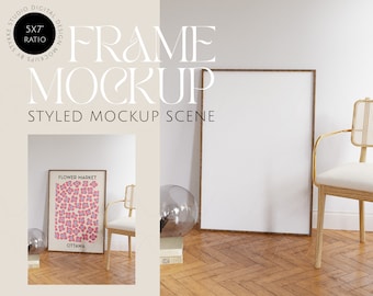 digitaal frame mockup met glasreflectie, 5x7 verhouding, minimalistisch frame mockup, modern interieur mockup, poster mockup, photoshop mockup