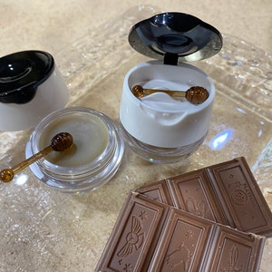 Sandía / Cereza Negra / Bálsamo labial Creme Brûlée Honey Pot / Bálsamo labial Cute Honey Stick imagen 9