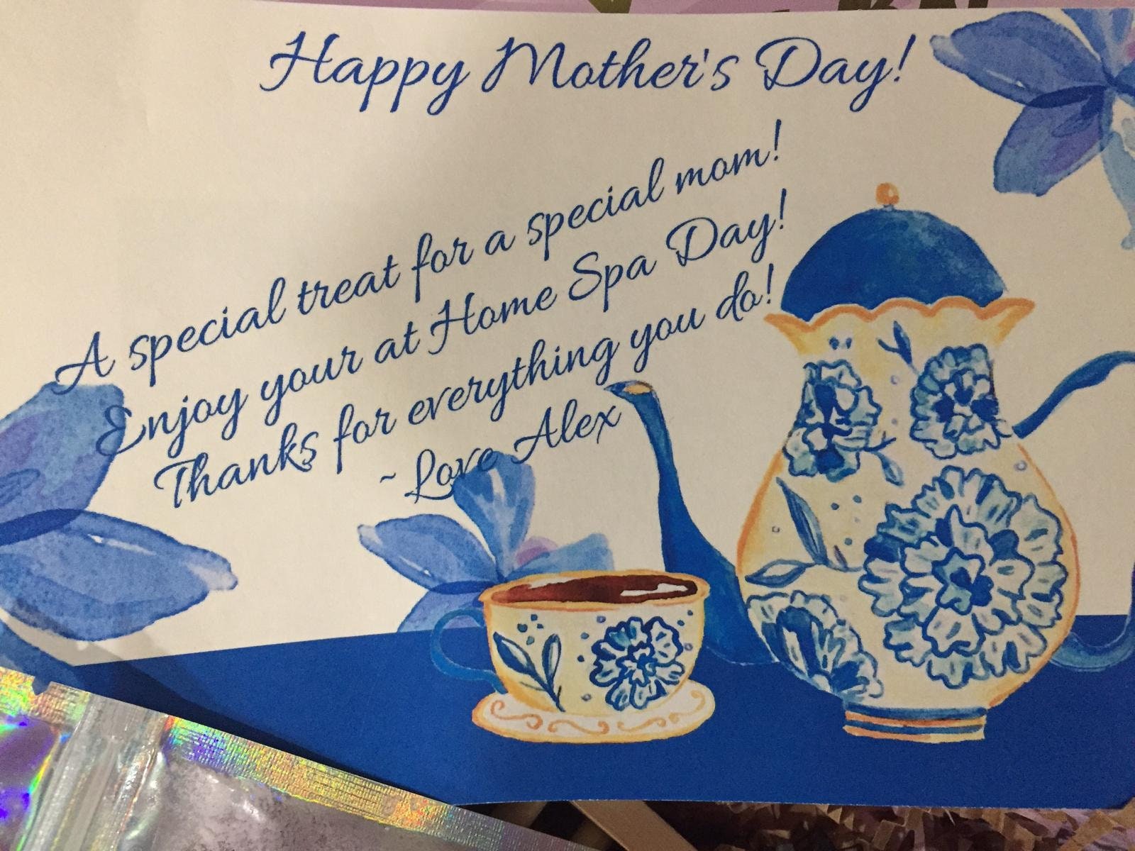Coffret Cadeau Mug et Boule à thé - Thé la plus belle maman - Jour de Fête  - Fête des mères - Événements