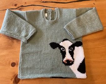 Kuh-Pullover, perfektes Kindergeschenk, handgestrickt, Kuh-Motiv, Größe 18 Monate bis Sechs 6 Jahre, Vorder- und Rückseite Design, Kuh-Design-Pullover