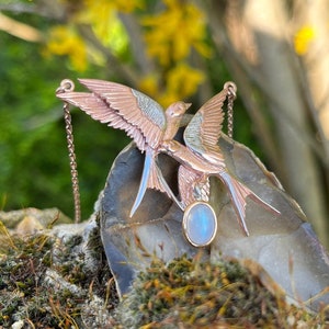Birds Moonstone Necklace - Silver Love Birds Holding a June Birthstone Rainbow Moonstone