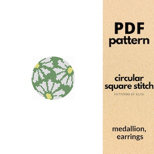 Può includere: Un modello PDF per un medaglione e orecchini a punto quadrato circolare. Il design presenta un motivo geometrico nei toni del verde, bianco e giallo. Il testo recita PDF pattern, circular square stitch, PATTERNS BY ALIIA, medallion, earrings.