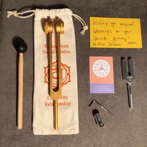 Stimmgabel 396 HZ Klangheilung Geschenkbox: Los Fear & Guilt Gewichtete Solfeggio Frequenz Orange Sakral Chakra Tigerauge Fuß Engel Stimmer