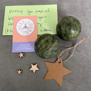 Lot de grandes boules anti-stress en jade vert Paire de boules de santé chinoises Baoding Méditation Détente Yin Yang Chi Chine Massage des mains Yoga Zen