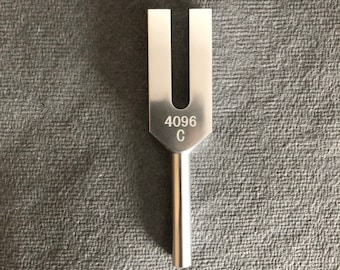 Angel Tuning Fork 4096Hz Metallic Silver Colour Crystal Gateway to Angelic Kingdom Sound Healing Therapy