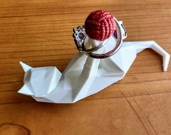 Cat Ring Holder - Cat Playing with Yarn - Unique Cat Decor Ring Holder for Ring Display - 3D printed