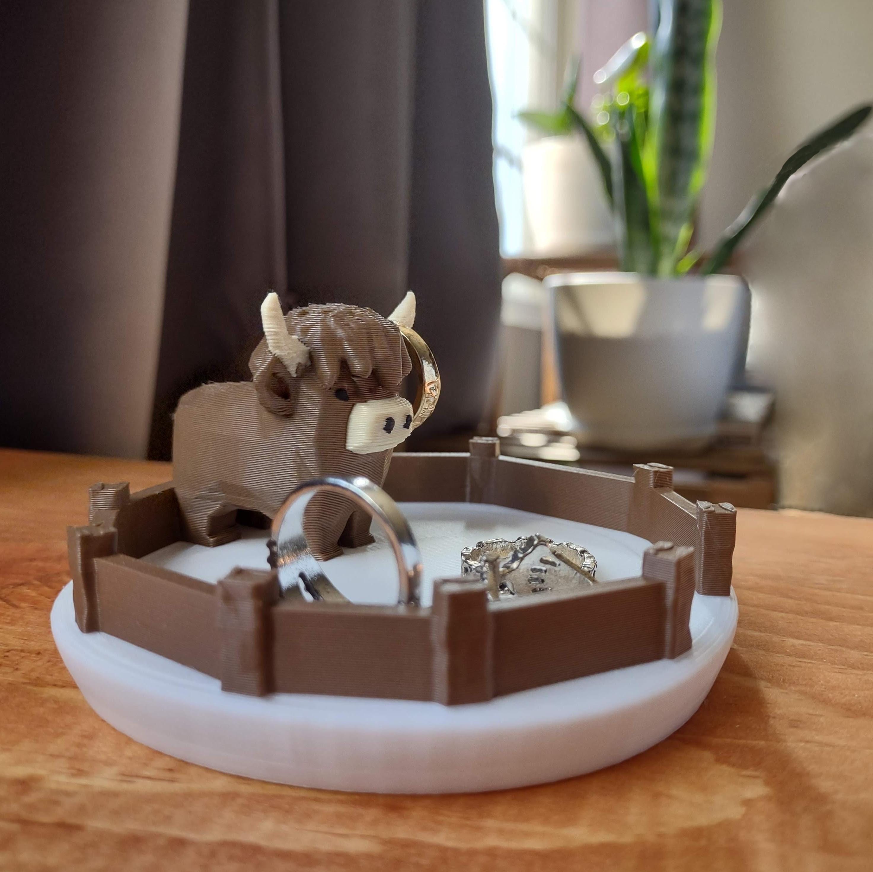 Highland Cow Ring Dish - Unique Cute Ring Holder for Ring Display - Highland Cow Decor Gift Ring Organizer- 3D printed plastic
