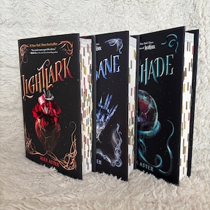 LIGHTLARK SERIES ANNOTATED | Annotated books | Romantasy | Bookish gift | Booktok | Alex Aster | Isla Crown