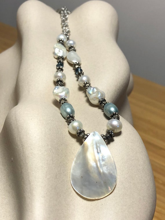 Collier De Perles D'huîtres Sauvages Ancien - Longueur 38 Cm, Nacre Authentique, Occasion