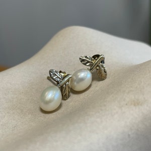 Pearl & Goldplated Silver Stud Earrings vintage