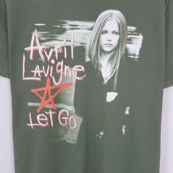Vintage Avril Lavigne American Singer Tshirt - Etsy