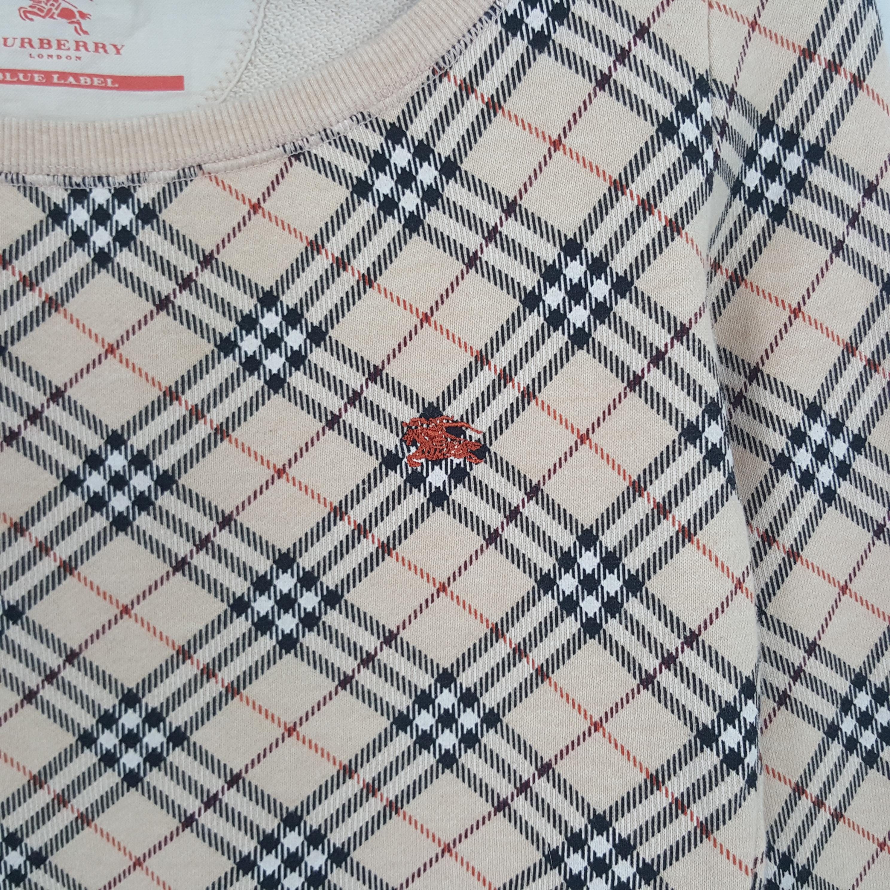 Vintage Burberry London Blue Label Nova Check Women Tshirt
