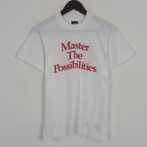 Camiseta con posibilidades de la tarjeta maestra vintage