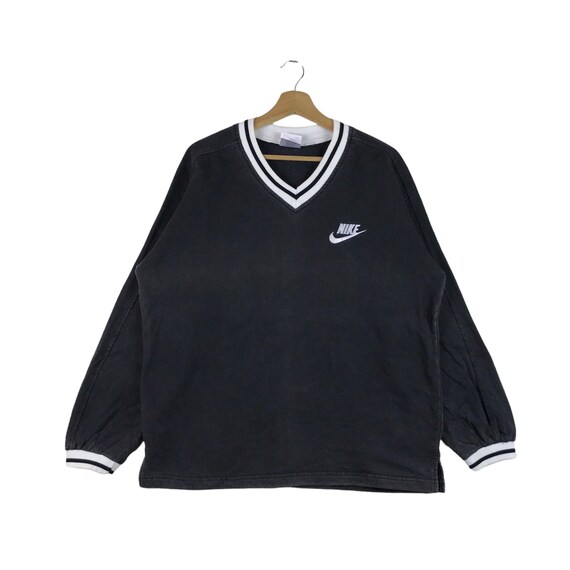 Nike v shop neck jumper