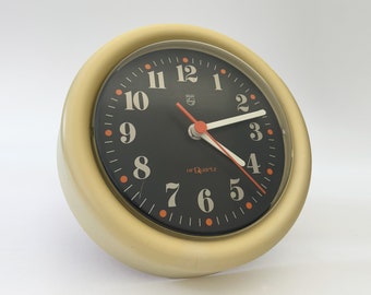 Vintage  Philips HR5476  plastic wall clock, 1970s, Space age, minimal modern german design