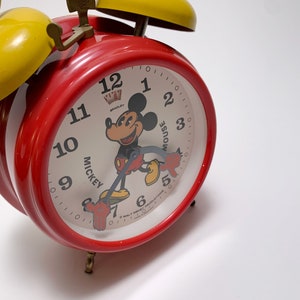 Vintage Bradley Mickey Mouse Double Bell Alarm Clock Made in Germany in the 1980s. image 9