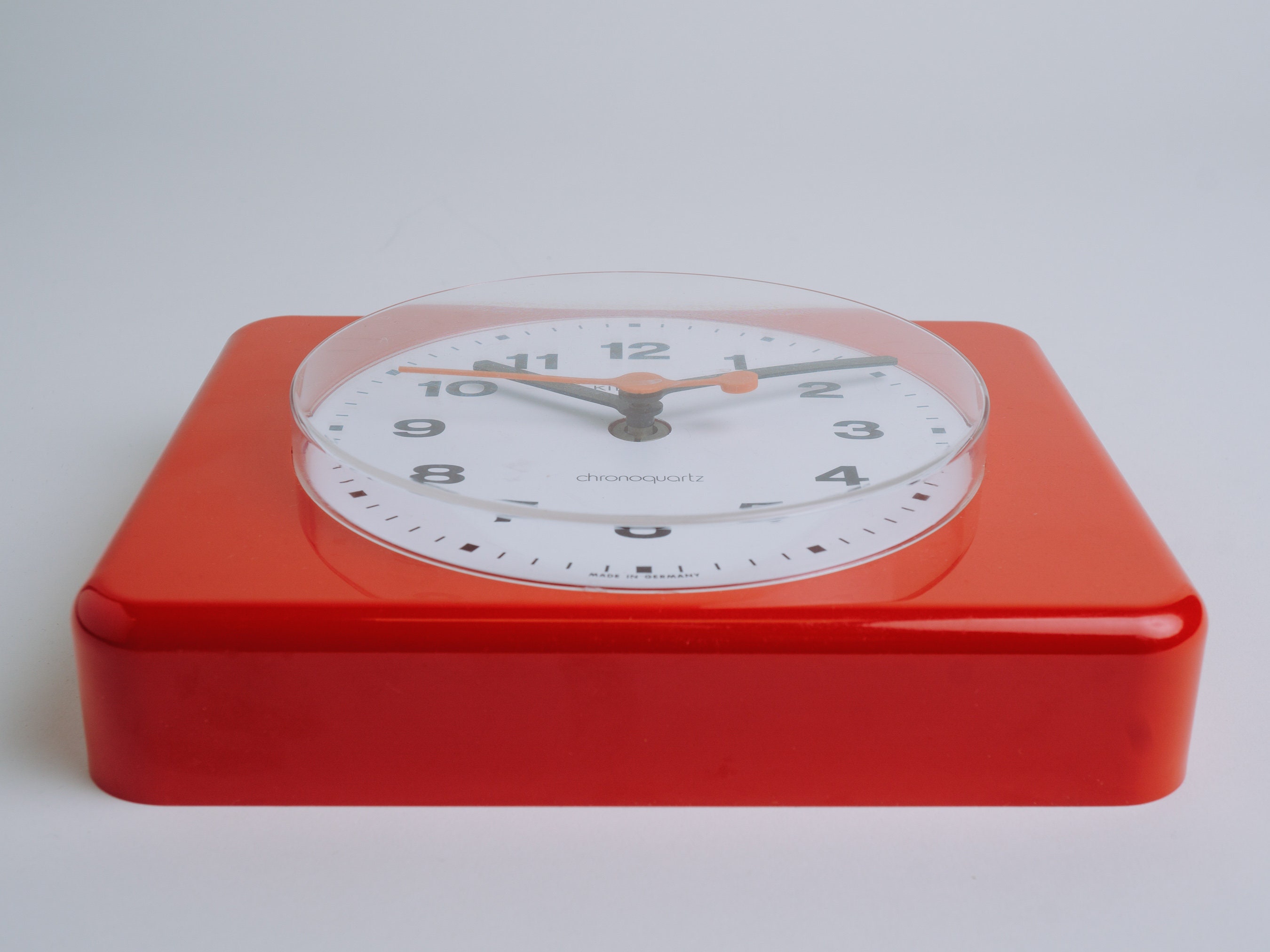 Red Retro Timer Clock