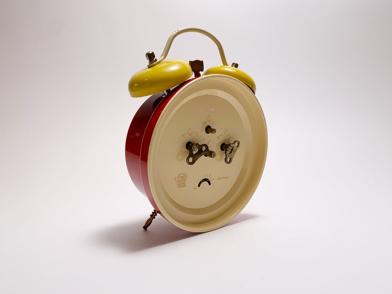 Vintage Bradley Mickey Mouse Double Bell Alarm Clock Made in Germany in the 1980s. image 4