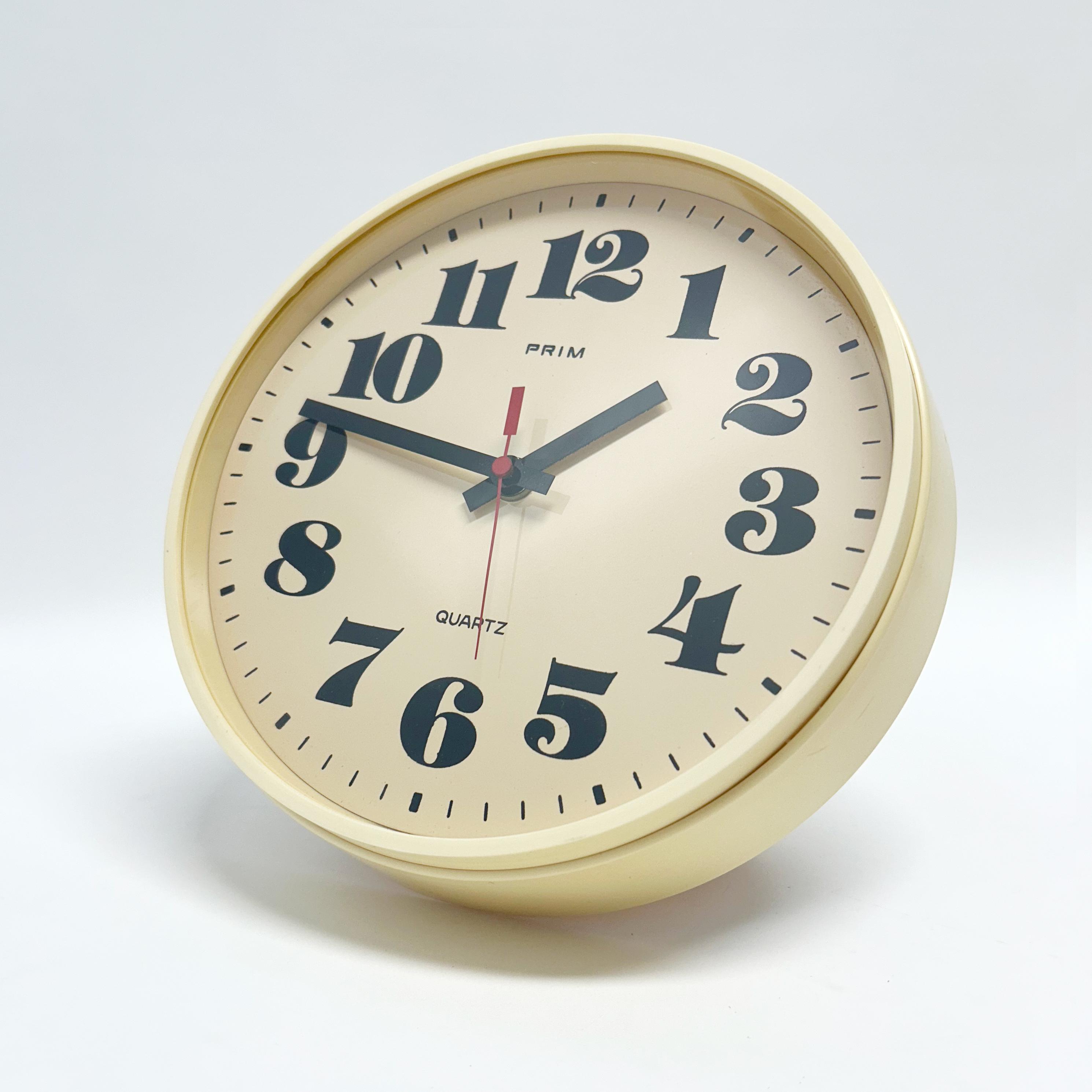 Vinrage Beige, Cream, Plastic Wall Clock ,made by PRIM in ...