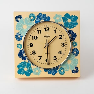 Mid-Century Modern plastic Wall Clock by Metron, 1970s poland