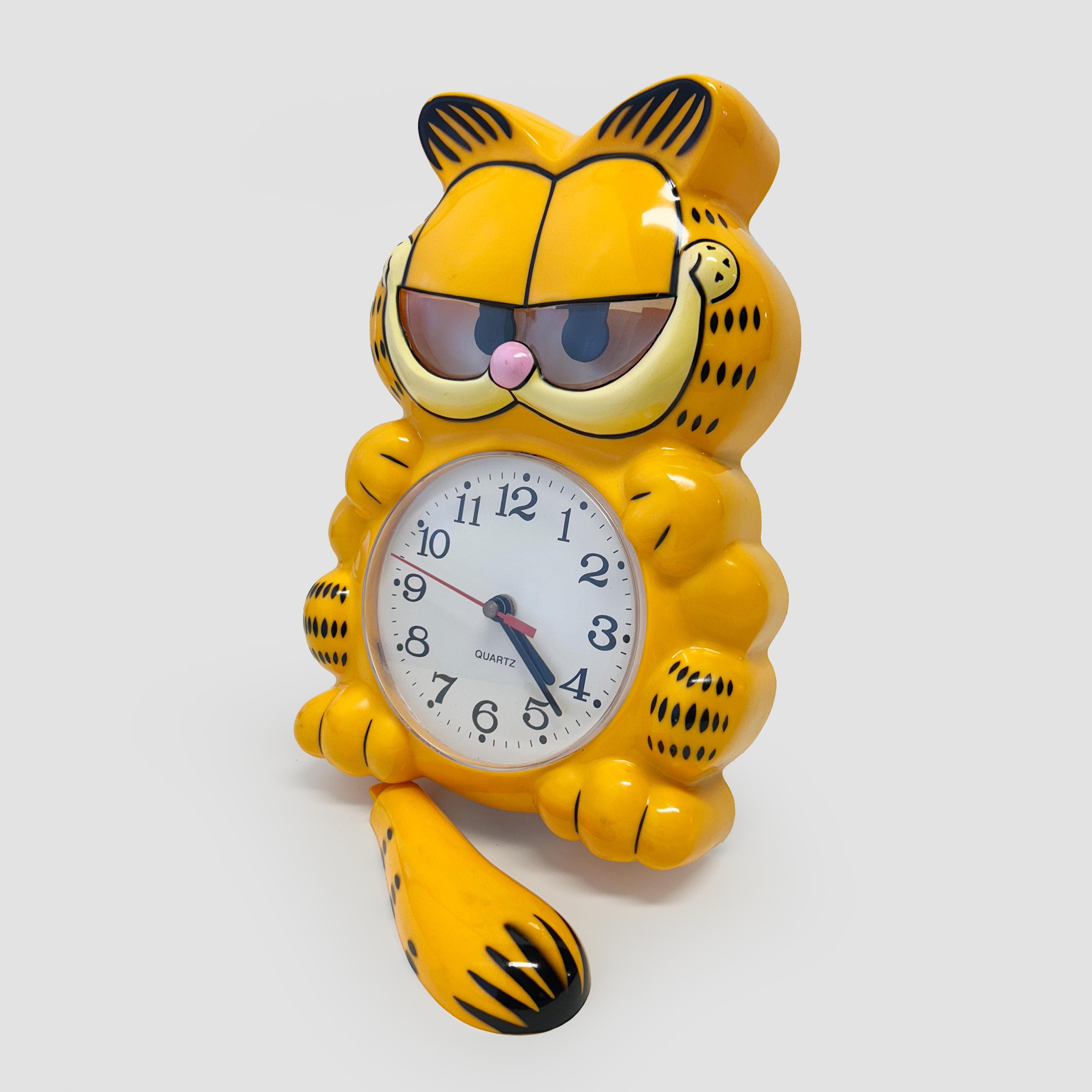 ガーフィールド 時計 61aktU-H5GL._UF350,350_QL50_.jpg