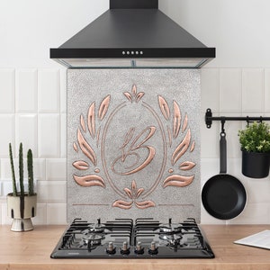 Personalisierte Monogramm-Kupfer-Aufkantungsfliese - Elegante kundenspezifische Metallwandkunst für Innendekoration