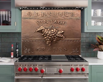 Druiven koperen muur kunst, Toscaanse keuken backsplash, wijngaard naam teken, buiten muur teken, handgemaakte metalen wijnstok muurschildering decor, druiven tegel