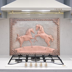 Backsplash de cavalo cinza e cobre – Painel de cozinha estilo rancho martelado à mão – Decoração de parede equestre ocidental rústica de fazenda