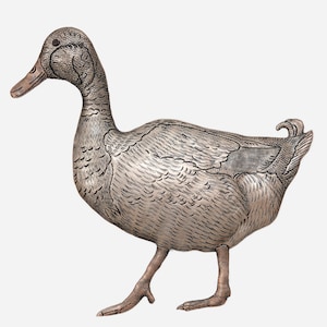 Handcrafted Copper Duck Wall Art: Rustic Metal Decor