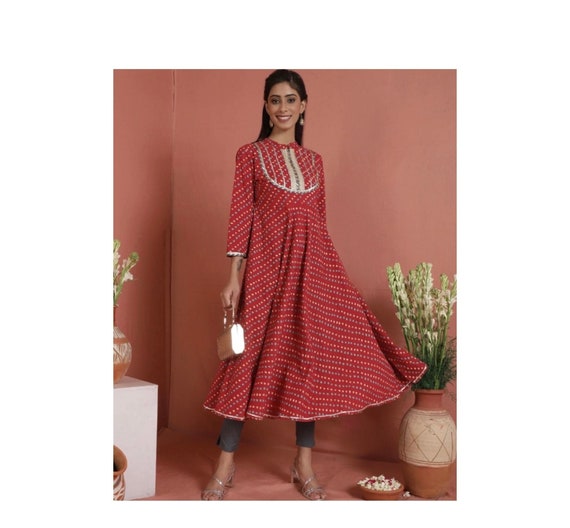 Buy Ishin Women's Rayon Red Bandhani Print Embellished Anarkali Kurta  Online – ISHIN FASHIONS