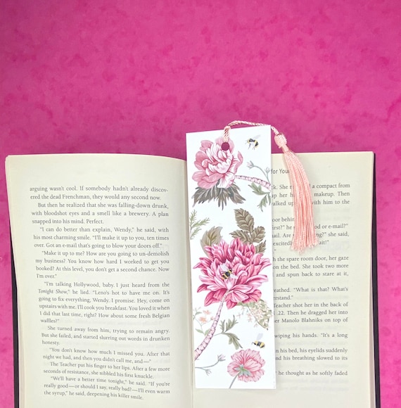 Floral Bookmark// Bumblebee Bookmark Book Lover Gift - Etsy