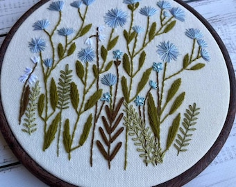 忘れな草の刺繍パターン、楕円形のヴィンテージ植物デザイン、DIYの