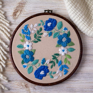 Blue flowers embroidery pattern, Easy embroidery DiY, Floral embroidery pattern pdf, cottagecore embroidery pattern, blue wreath pattern