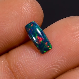 Cabochon di opale di fuoco nero - Opale Welo etiope a forma di pera ovale con più forme, pietra preziosa sciolta multi-fuoco per la creazione di gioielli
