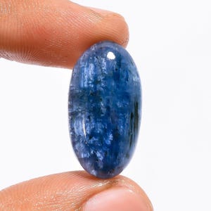 Piedra preciosa de cianita azul neón rara, cabujón de cianita natural, piedra de cianita, fabricación de joyas, pulida a mano, parte posterior plana, cristal de cianita