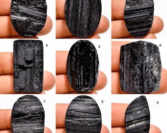Roher schwarzer Turmalin Stein flacher schwarzer Turmalin druzy Kristall, schwarzer Turmalin roh, natürlicher roher schwarzer Turmalin