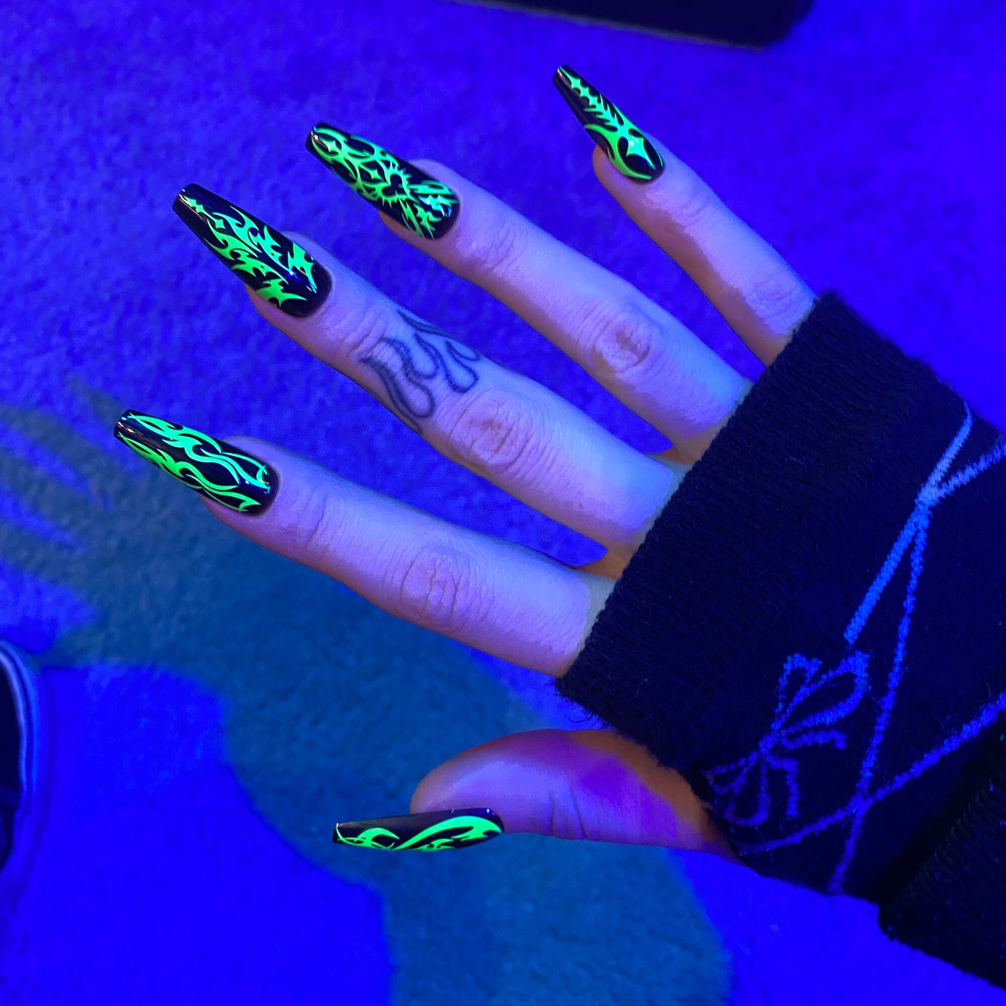 Black Jelly Press on Nails With Neo Tribal Designs - Etsy