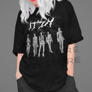 Itzy Unisex Tshirt