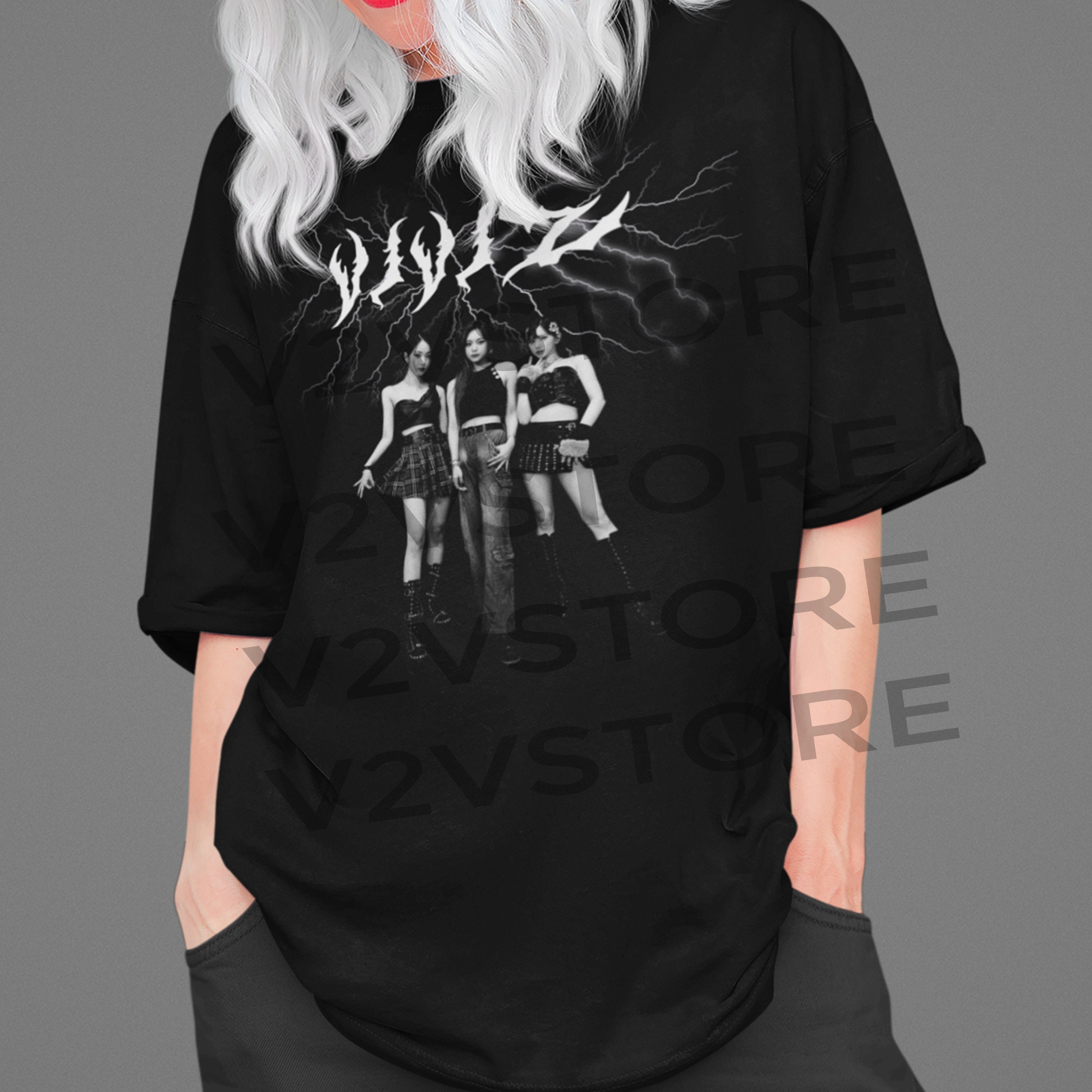 VIVIZ ウナ B.N.F festival 限定トレカ Tシャツ VIVIZ ウナ B.N.F festival 限定トレカ Tシャツ 2025年最新