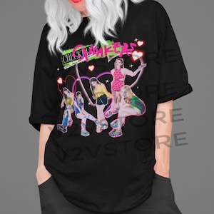 Itzy sneakers Unisex Tshirt