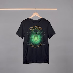 Planète au trésor | Capitaine Flint | pirate de l'espace | notre drapeau signifie la mort | Disney | Noël | cadeaux pirates | t-shirts capitaine | chasse au trésor |