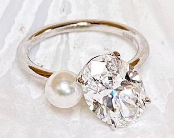 Ariana Engagement Ring - Etsy