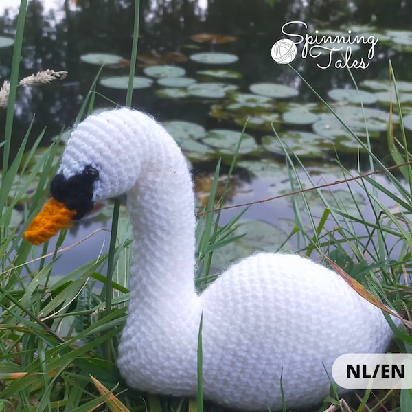 Swan Amigurumi (no sew pattern)