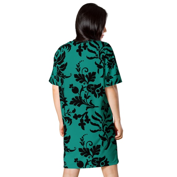 green emerald velvet dress APP EXCLUSIVE* Flounce Sleeve Dress with Pockets – Sugar Blossoms Boutique main image 0