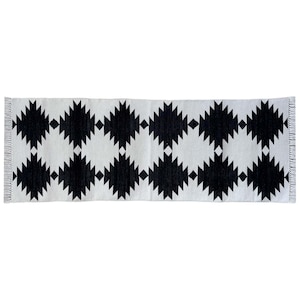 Geometric Black And White Cotton Handwoven Long Area Runner Dhurrie Rug 2x6 Flatweave Cotton Carpet Runners Kilims