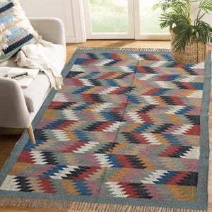 Lite Green Custom Vintage Handmade Wool Jute Area Rug Rugs Natural Vegetable Dyed Indian Wool  Dhurrie Reversible Kilim Home Decor Rugs.