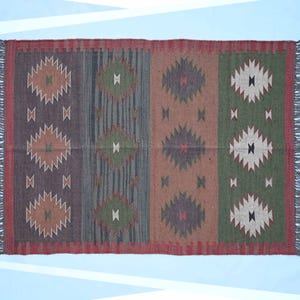 Handcrafted Wool Jute Kilim Dhurrie Rug Traditional Flat Woven Carpet for Farmhouse Living Room Bedroom Wall Art and Bohemian Interiors