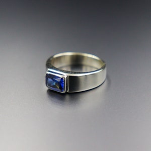 Bague saphir naturel Bague en argent sterling 925 massif Chevalière pour homme Chevalière faite main Chevalière saphir bleu Bague cadeau image 8