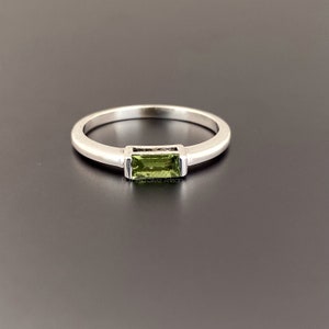 Natural Peridot Baguette Ring Solid 925 Sterling Silver Peridot Minimalist Ring Peridot Solitaire Ring Engagement Peridot Wedding Ring Gift image 4