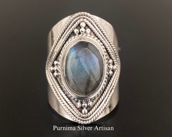 Anneau de labradorite Anneau de déclaration de labradorite naturelle Anneau de labradorite en argent à large bande Anneau pour les femmes et les filles Anneau de Boho en argent fabriqué à la main